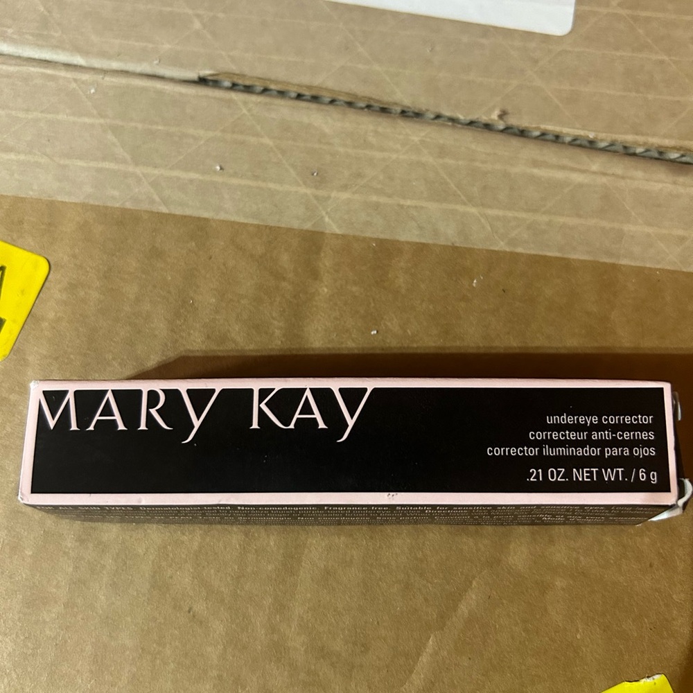 Mary Kay Undereye Corrector - Soft Pink